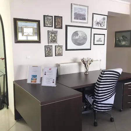 Raj Front Apartment