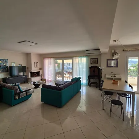 Raj Front Apartment