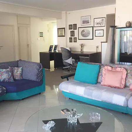 Raj Front Apartment